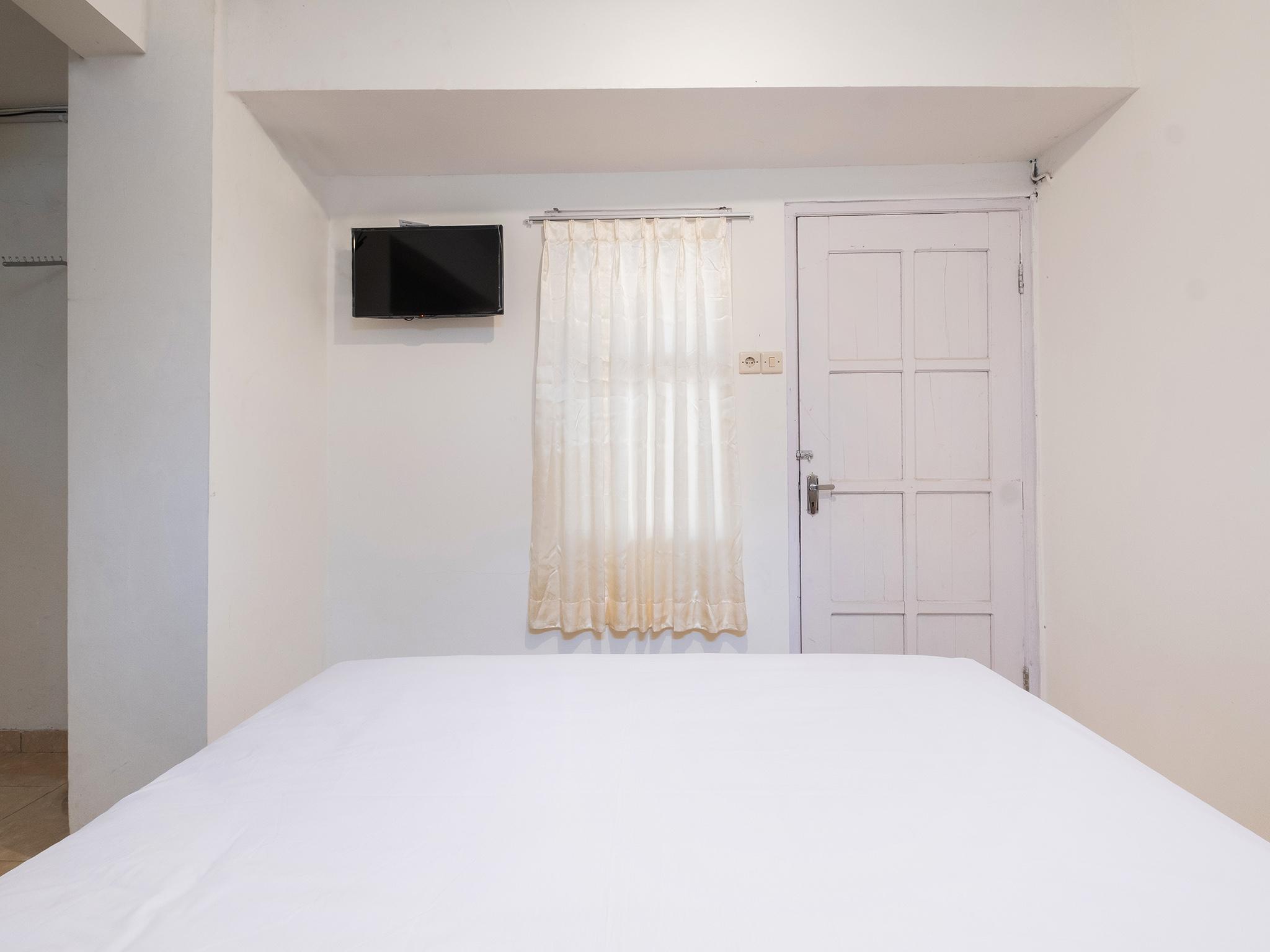 Oyo 2173 Bnv House Babarsari Hotel Maguwo Buitenkant foto