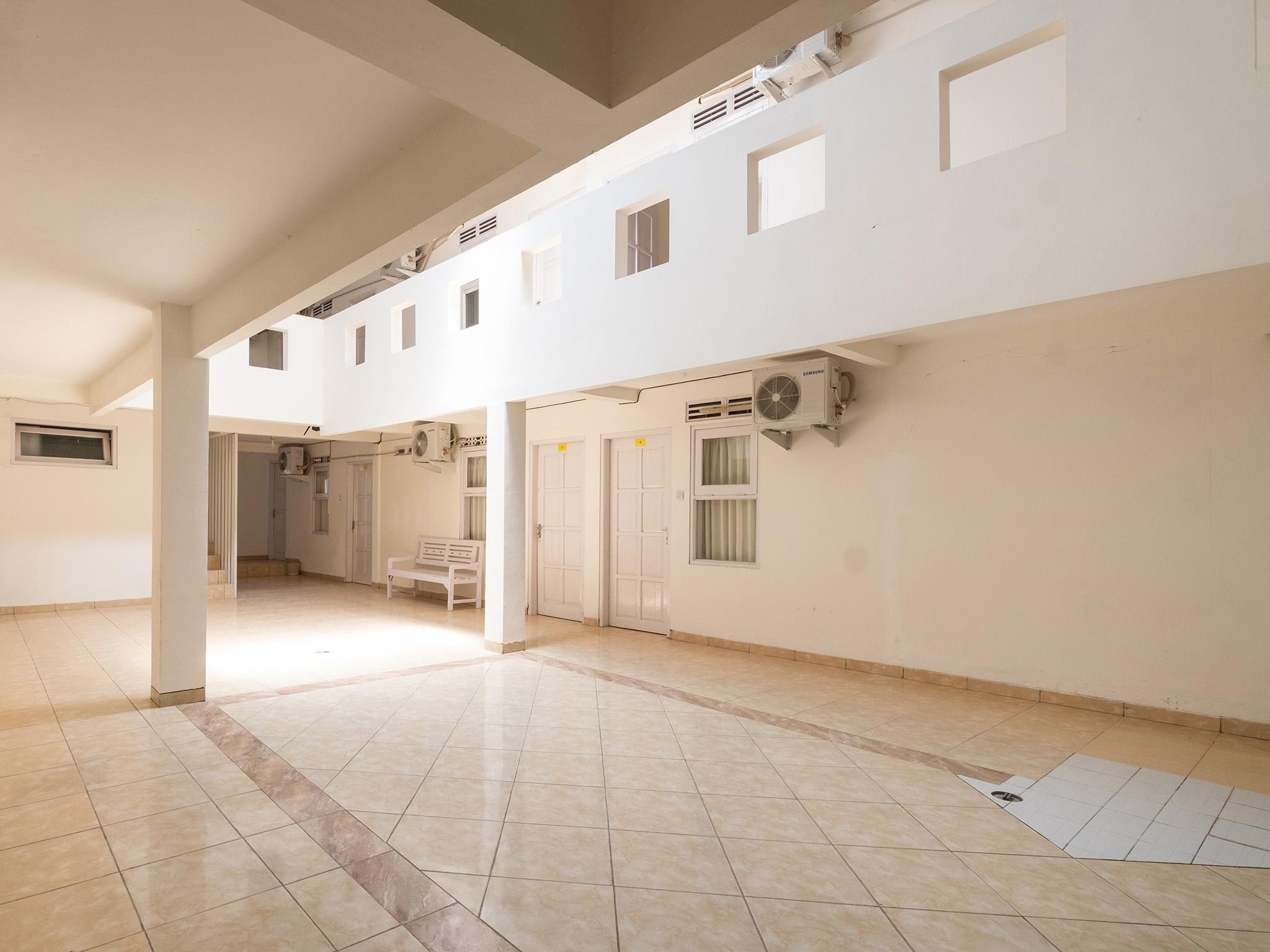 Oyo 2173 Bnv House Babarsari Hotel Maguwo Buitenkant foto