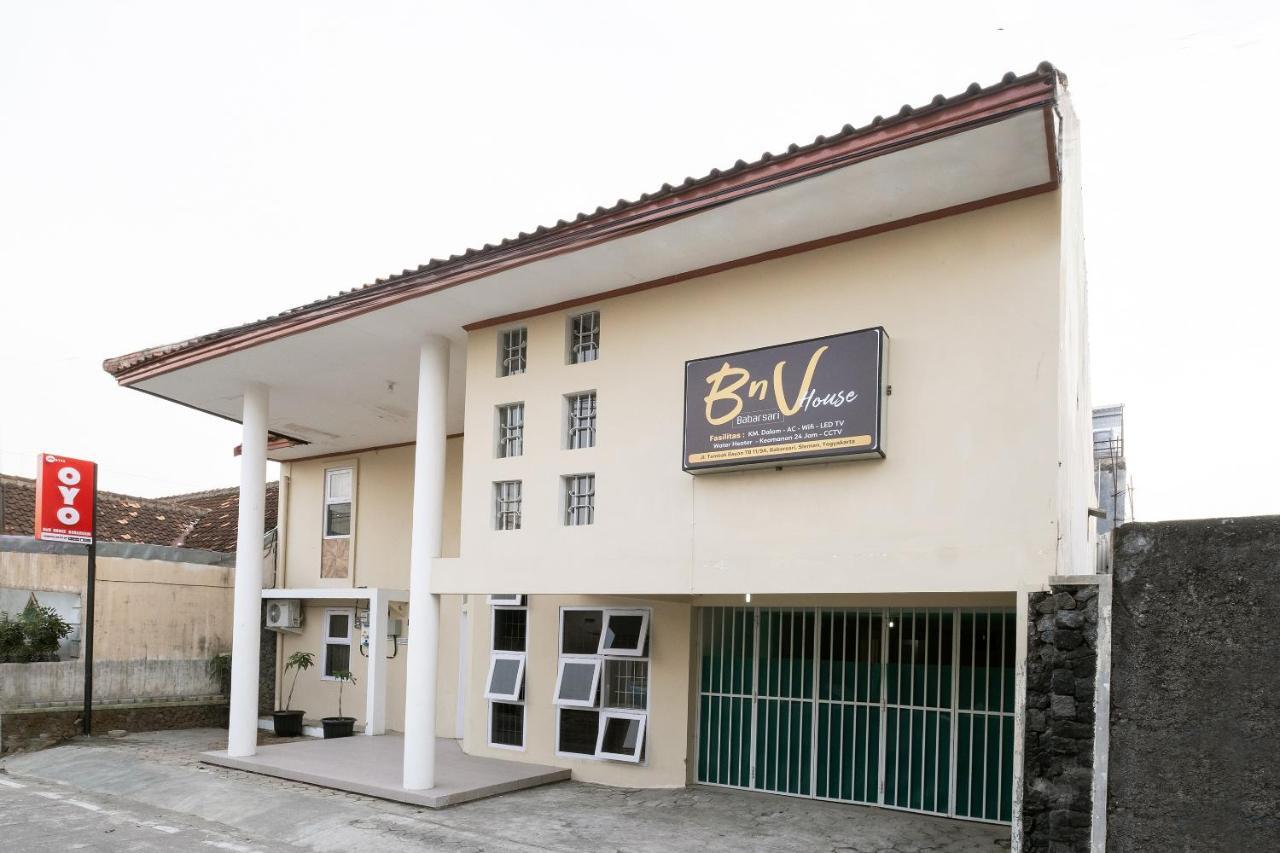 Oyo 2173 Bnv House Babarsari Hotel Maguwo Buitenkant foto